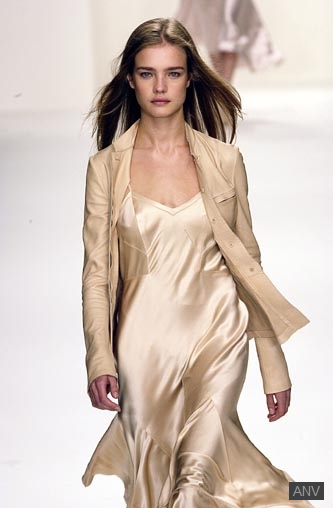 Fashion Shows: Calvin Klein, SS 2003 | Angelical Natalia Vodianova ~ The  Vault